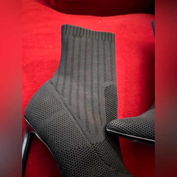 GORGEOUS STEVE MADDEN ANKLE BOOTS - Picture 4 of 7